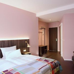 Comfort Zimmer mit Kingsize-Bett